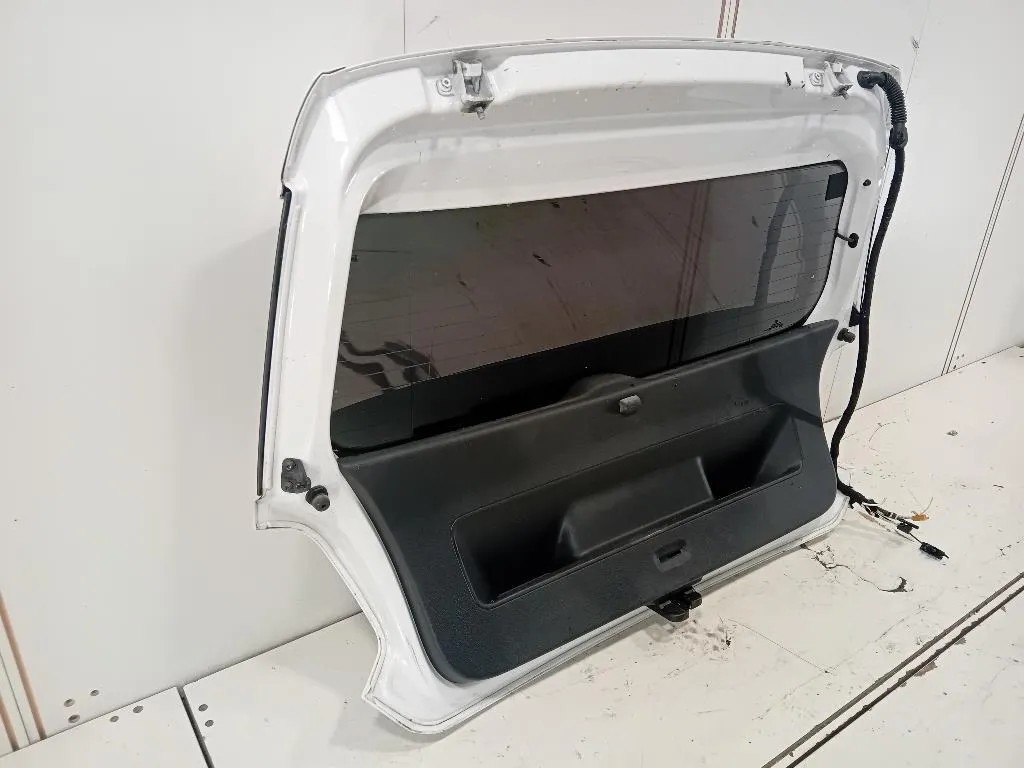 Portello POST PORTELLO POST Volkswagen POLO VI 2009