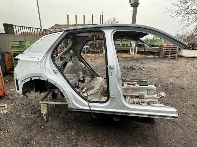 Portello POST SCOCCA TELAIO FIANCATA Volkswagen T-roc 2017