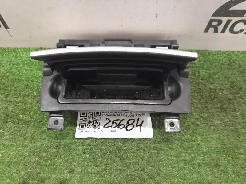 Posacenere 8P0857951 Audi A3 8P1 2008