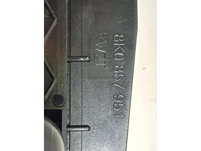 Posacenere 8K0857951 Audi Q5 8RB 2012