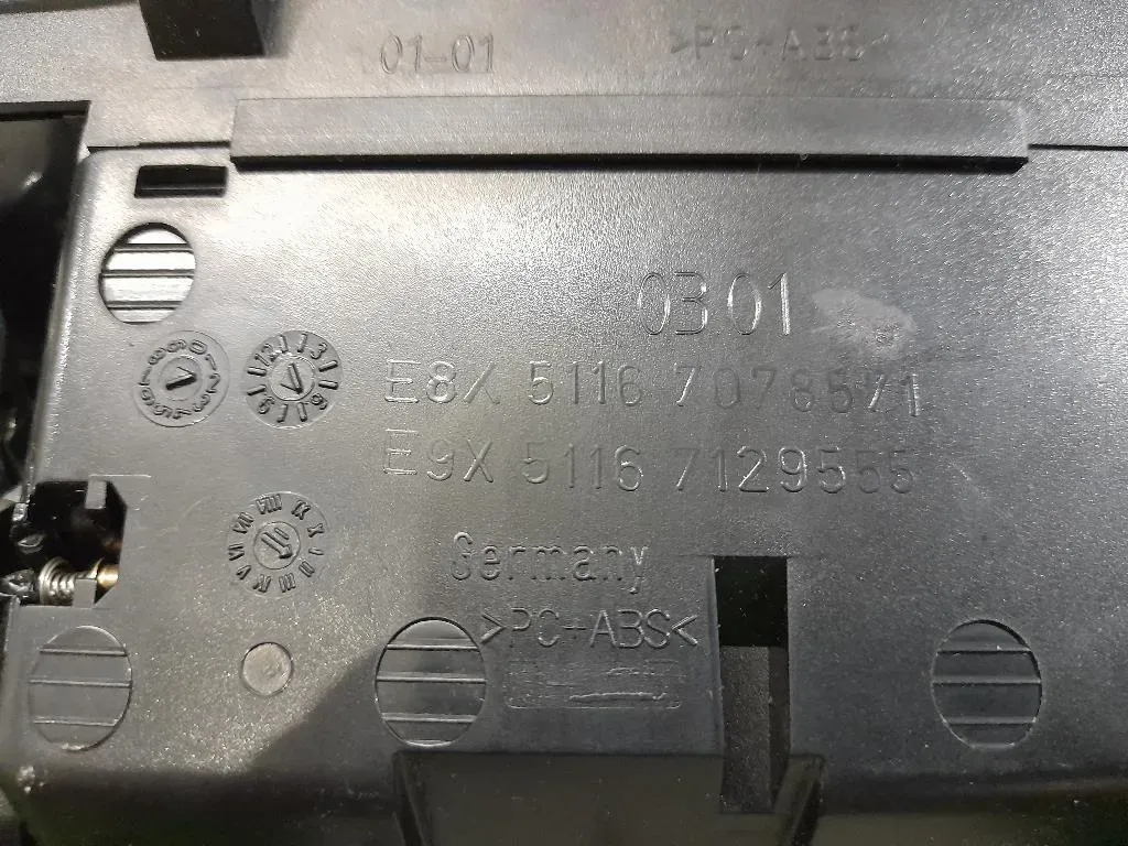 Posacenere 51167129555 Bmw Serie 3 E90 Berlina 2005