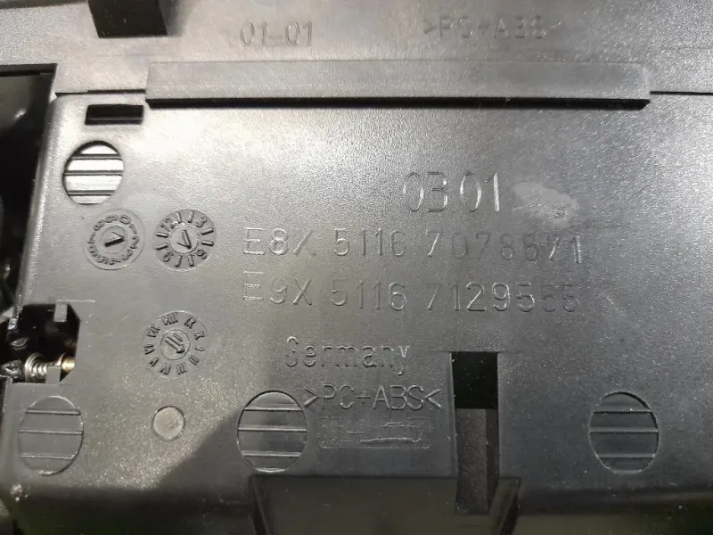 Posacenere 51167129555 Bmw Serie 3 E90 Berlina 2005