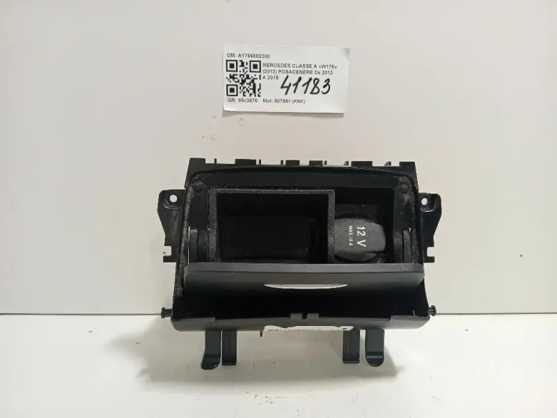 Posacenere A1766802000 Mercedes Classe A W176 2013