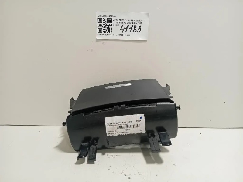 Posacenere A1766802000 Mercedes Classe A W176 2013