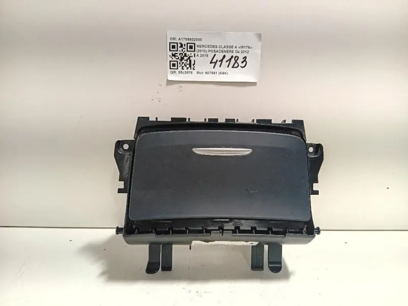 Posacenere A1766802000 Mercedes Classe A W176 2013