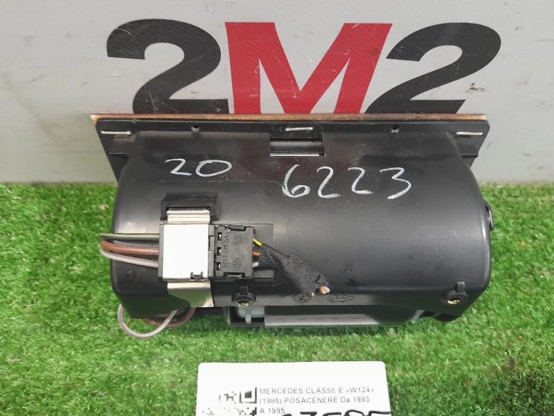 Posacenere Mercedes Classe E W124 1985