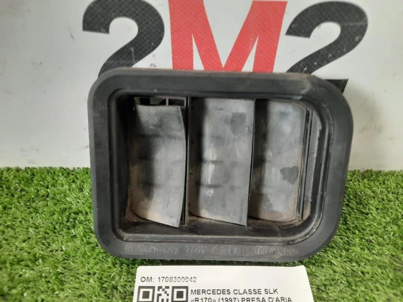 Presa Daria Interna Parafango SX 1708300042 Mercedes Classe SLK R170 1997