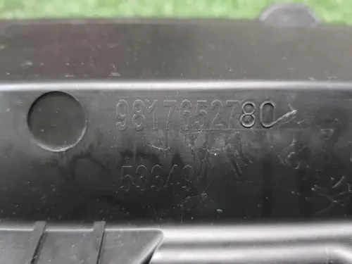 Presa Daria Paraurti ANT 9817652780 DEFLETTORE Peugeot 308 II 2017