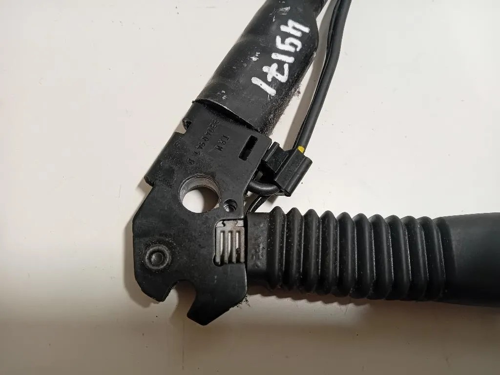 Pretensionatore Destro 33040941 Bmw Serie 1 E87 Berlina 2005