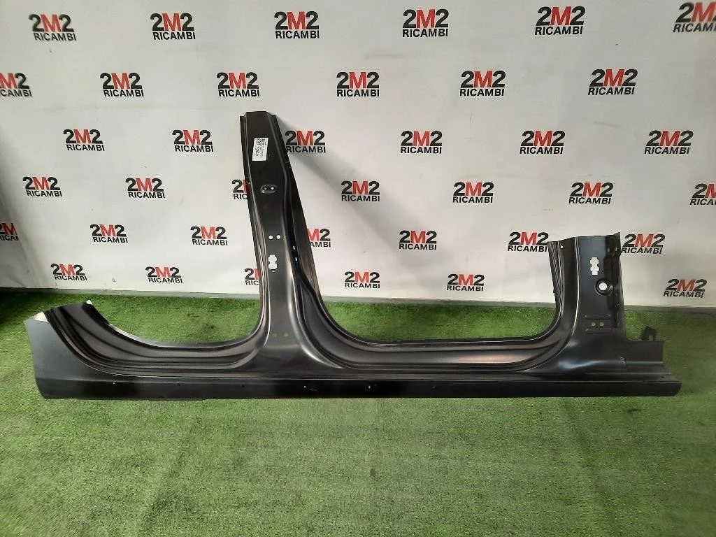 Sottoporta CON Montante Centrale DX 8T8809848 Audi A5 8TA Sportback 2008