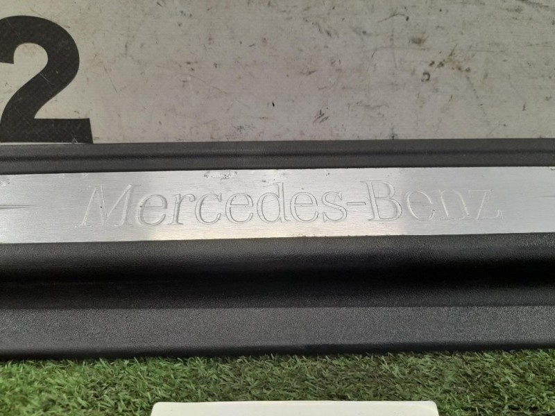 Sottoporta DX A2096800235 Mercedes Classe CLK C209 2003