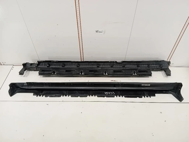 Sottoporta DX A 166 690 02 10 Mercedes Classe GLE W166 2015