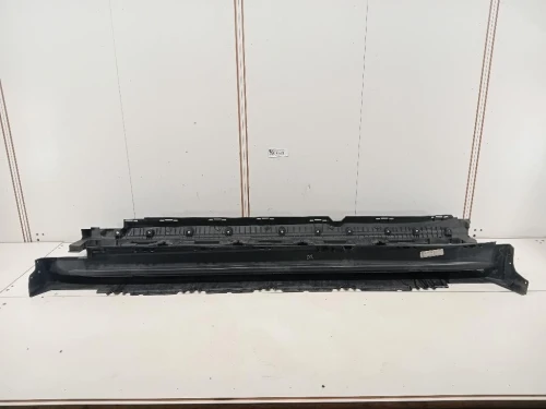 Sottoporta DX A166 690 02 10 Mercedes Classe ML W166 2012