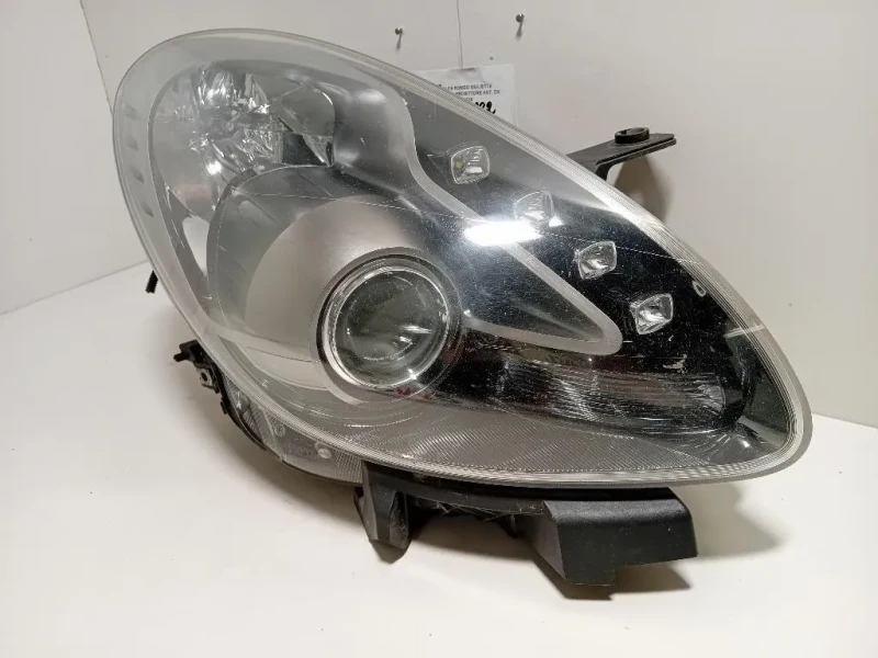Proiettore ANT DX PROIETTORE FARO FANALE Alfa Romeo Giulietta 2013