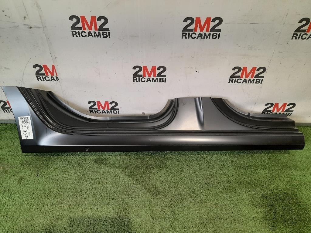 Sottoporta DX 5E5809602D Skoda Octavia 5E3 2013