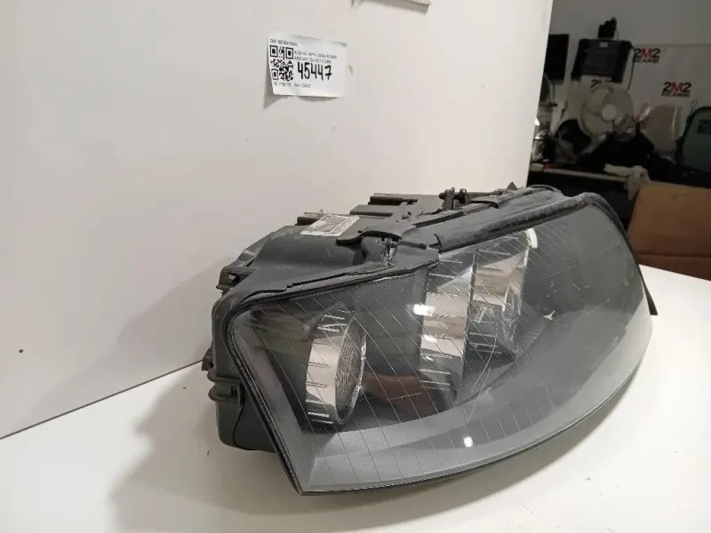Proiettore ANT DX SE0941004L Audi A3 8P1 2004