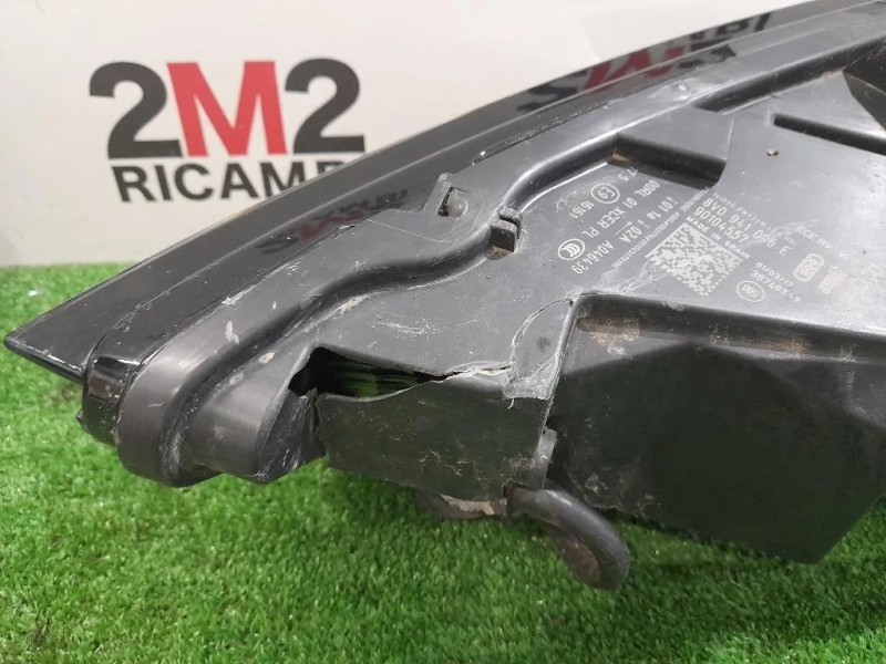 Proiettore ANT DX 8V0941006E Audi A3 8VA Sportback 2012