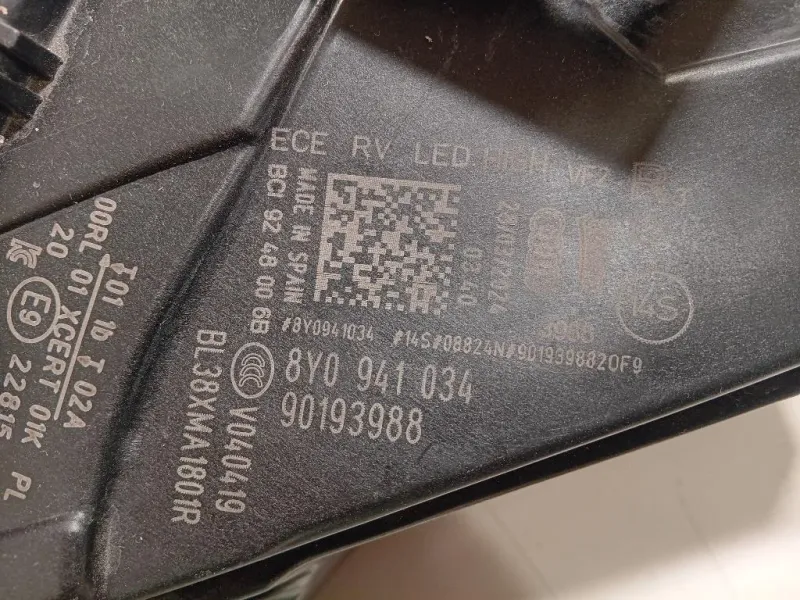 Proiettore ANT DX 8Y0941034 Audi A3 8YA Sportback 2019