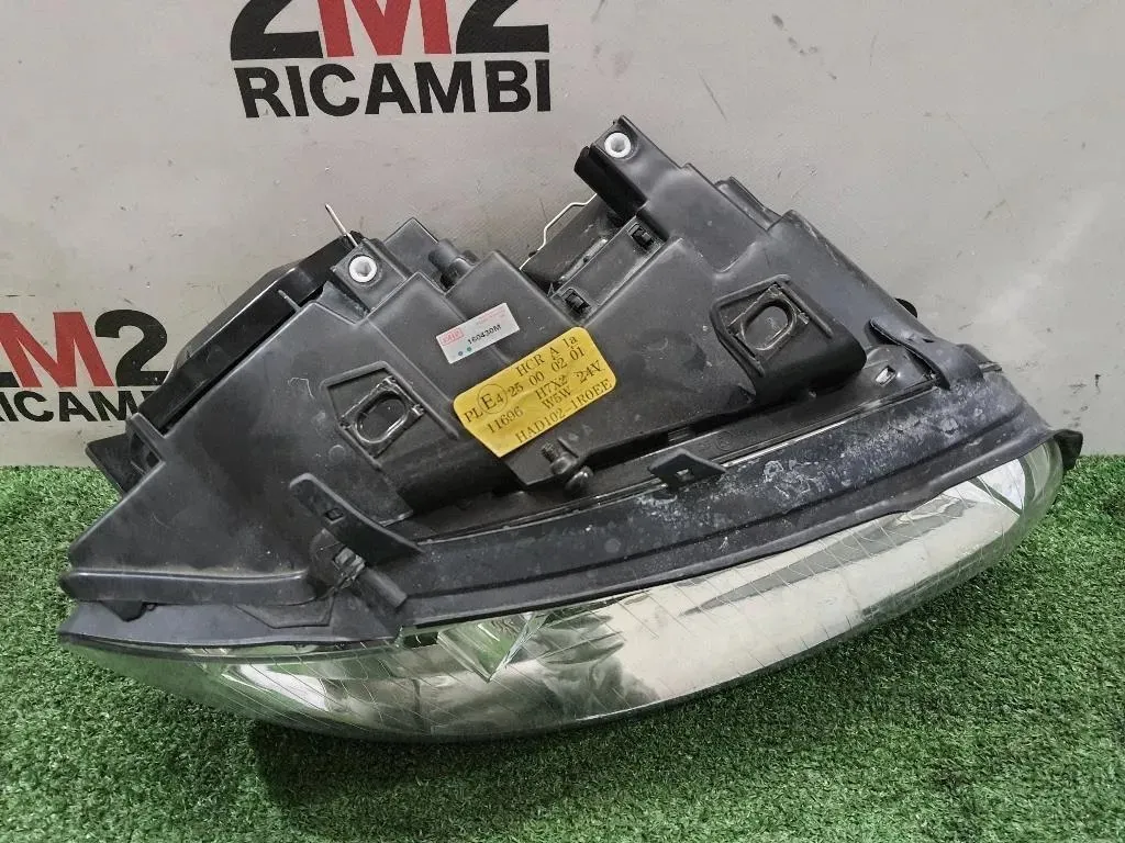 Proiettore ANT DX AD11042A3R DJAUTO Audi A4 8E2 2001