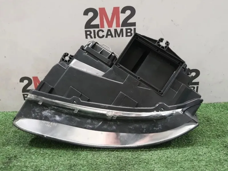 Proiettore ANT DX AD11042A3R DJAUTO Audi A4 8E2 2001