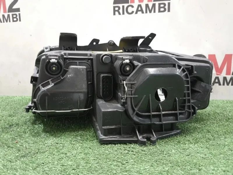 Proiettore ANT DX AD11042A3R DJAUTO Audi A4 8E2 2001