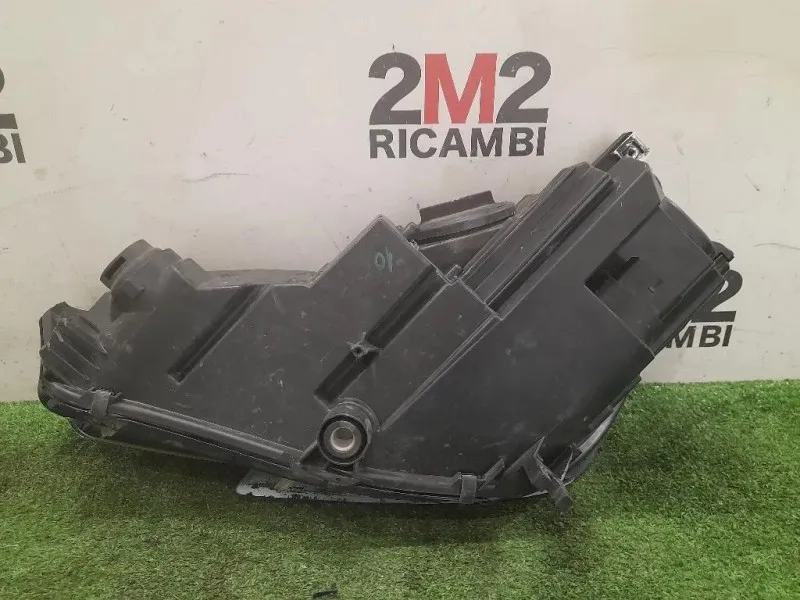 Proiettore ANT DX 8W0941006 Audi A4 8W2 2015