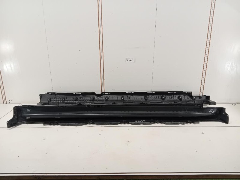 Sottoporta SX A 166 690 01 10 Mercedes Classe GLE W166 2015