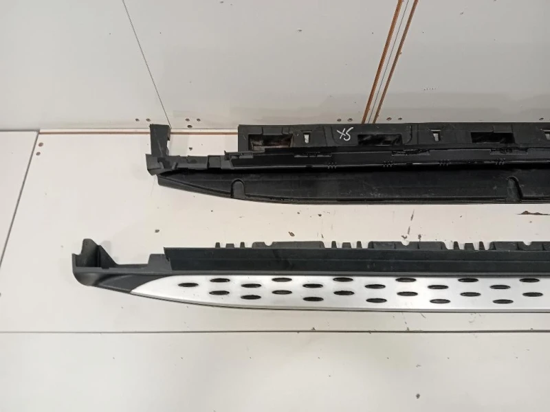 Sottoporta SX A 166 690 01 10 Mercedes Classe GLE W166 2015