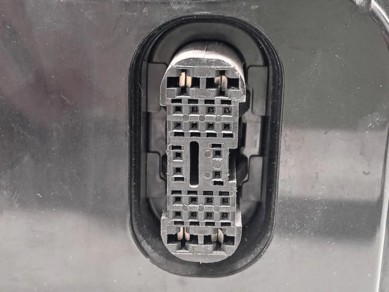 Proiettore ANT DX 4E0 941 004 BR Audi A6 4B Avant 2001