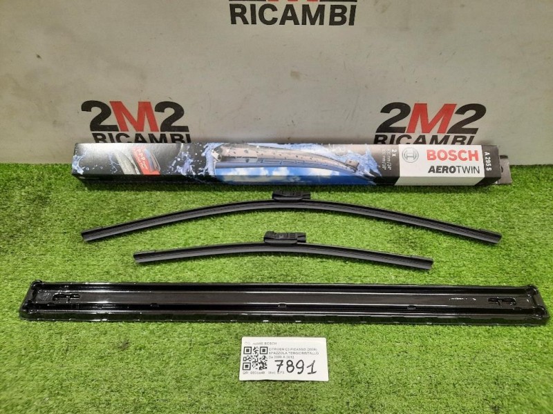 Spazzola Tergicristallo A295S BOSCH COPPIA NUOVO Citroen C3 Picasso 2009