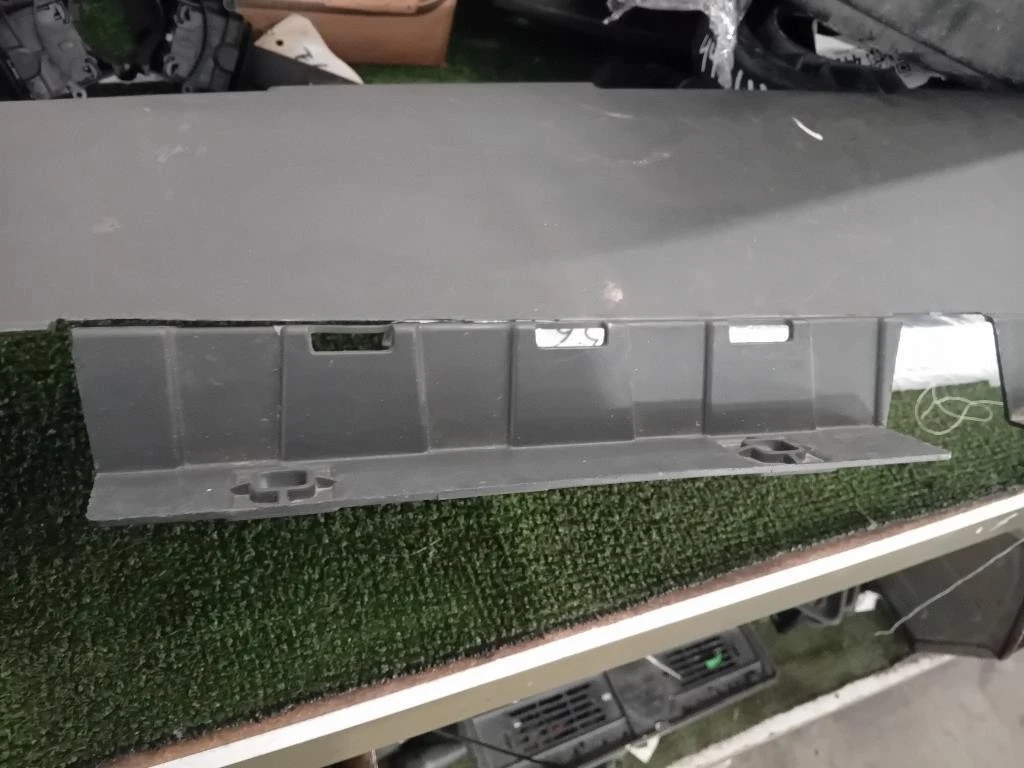 Spoiler Centrale Paraurti ANT 83A8070614W3 Audi Q3 F3B 2018