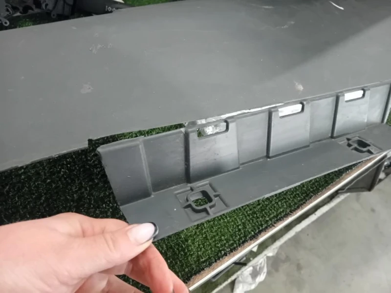 Spoiler Centrale Paraurti ANT 83A8070614W3 Audi Q3 F3B 2018