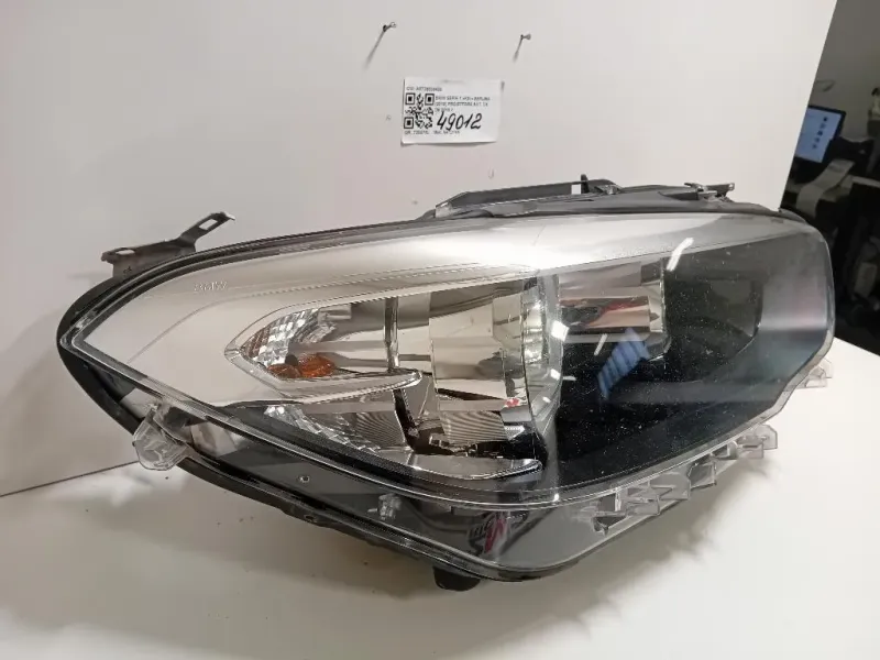 Proiettore ANT DX A8735839409 Bmw Serie 1 F20 Berlina 2015