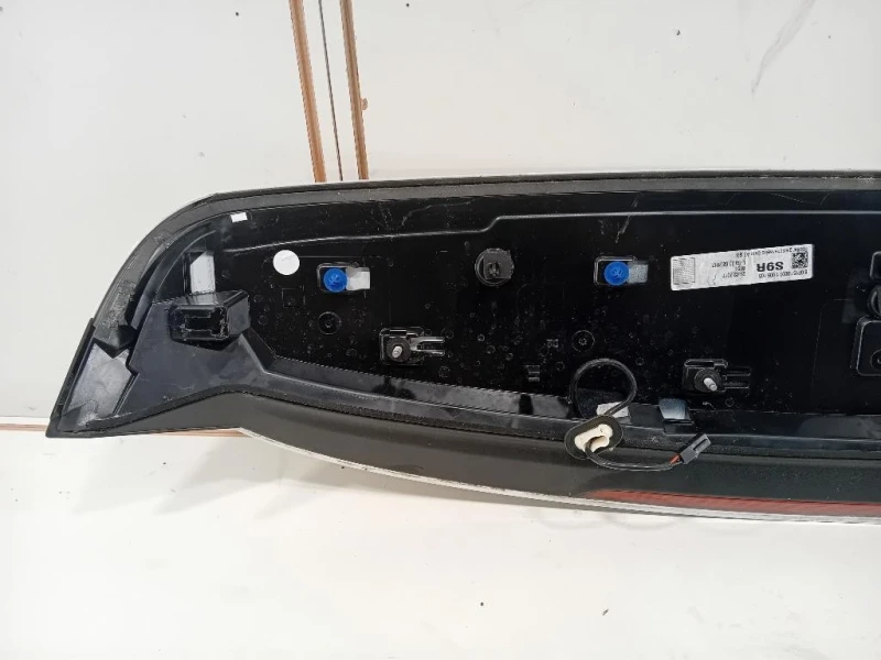 Spoiler Frangivento POST 8V4827933BGRU Audi A3 8VA Sportback 2012