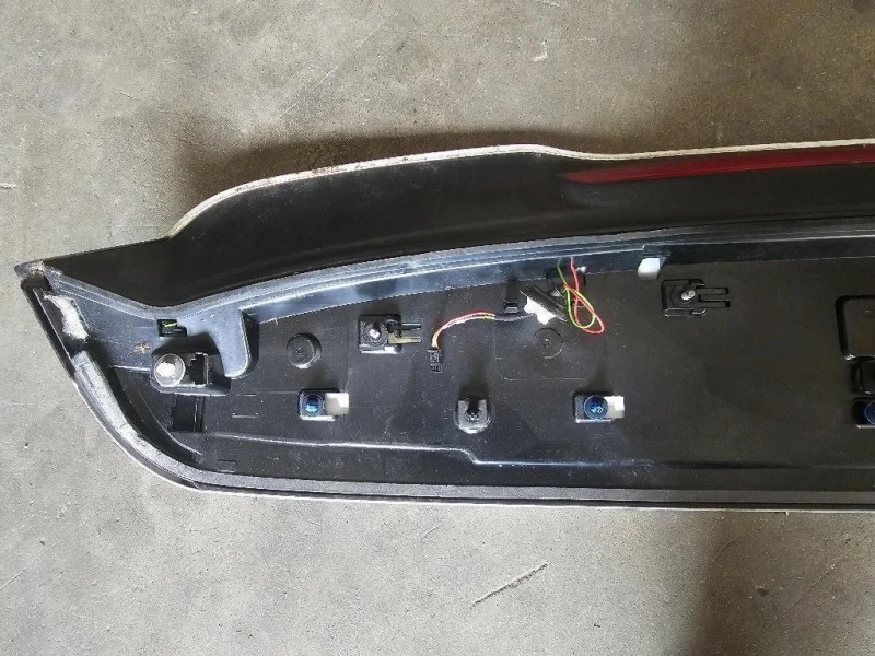 Spoiler Frangivento POST 3V4827933 Audi A3 8VF Sportback 2016