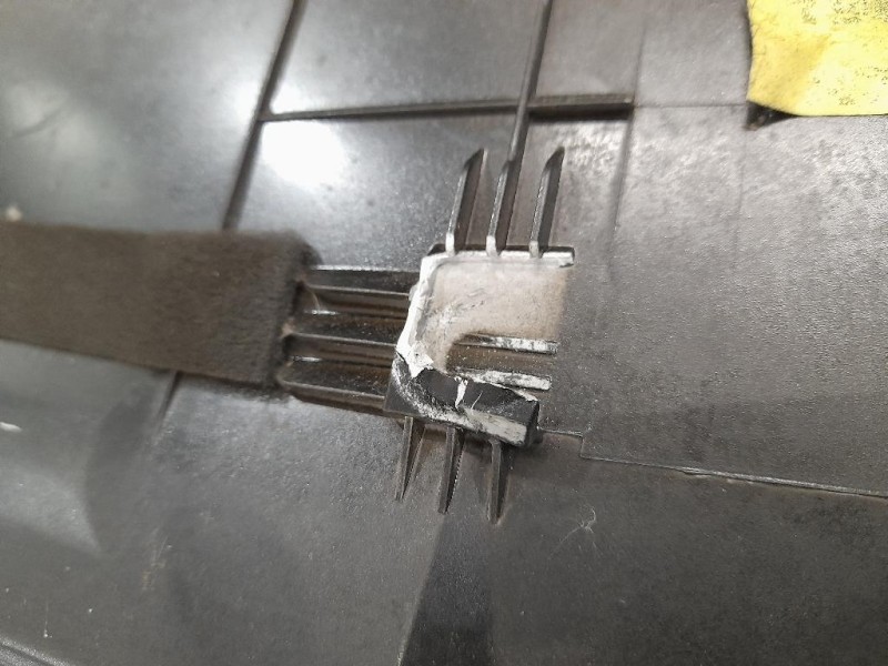 Spoiler Frangivento POST 96969707 Chevrolet Captiva I 2007