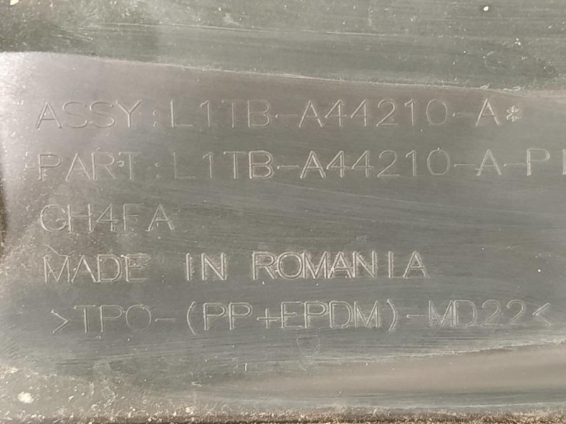 Spoiler Frangivento POST L1TB-A44210-A Ford PUMA II 2019