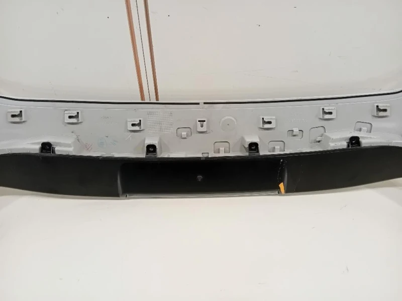 Spoiler Frangivento POST 74900-3M0 Honda HR-V III 2021