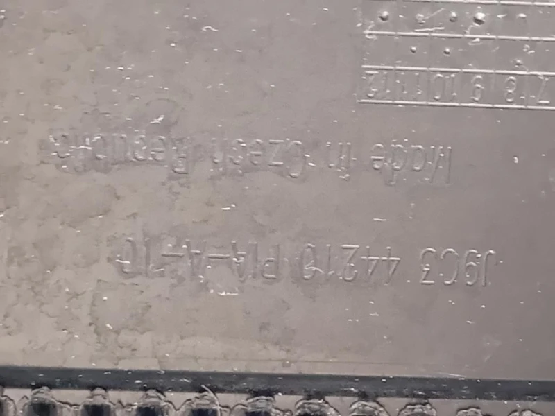 Spoiler Frangivento POST J9C3 44210 PIA-A-09 Jaguar E-pace 2017