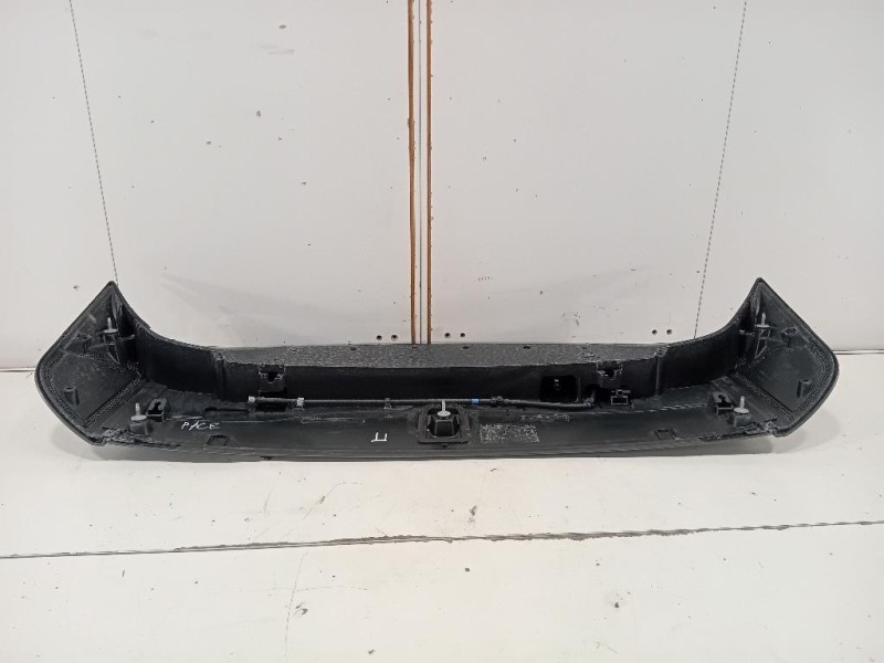 Spoiler Frangivento POST J9C3 44210 PIA-A-09 Jaguar E-pace 2017