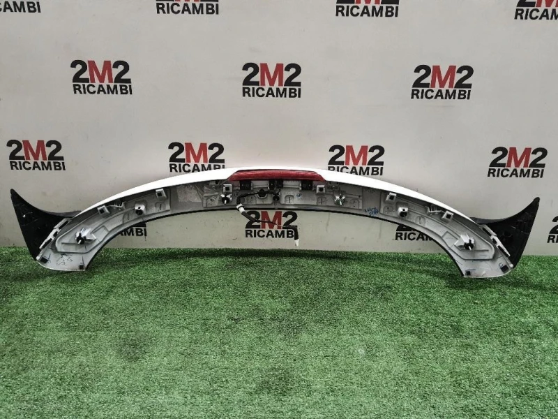 Spoiler Frangivento POST BJT651961 Mazda 3 III 2014