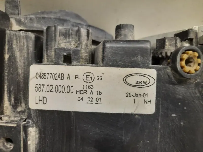 Proiettore ANT DX 04857702AB Chrysler Voyager III 2001