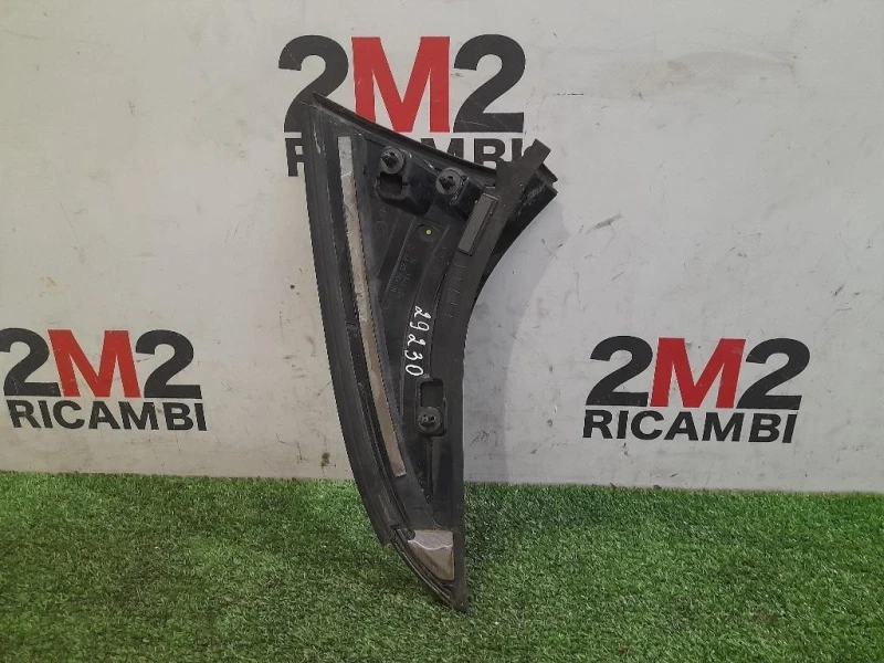 Spoiler Frangivento POST DX A1767900288 Mercedes Classe A W176 2013