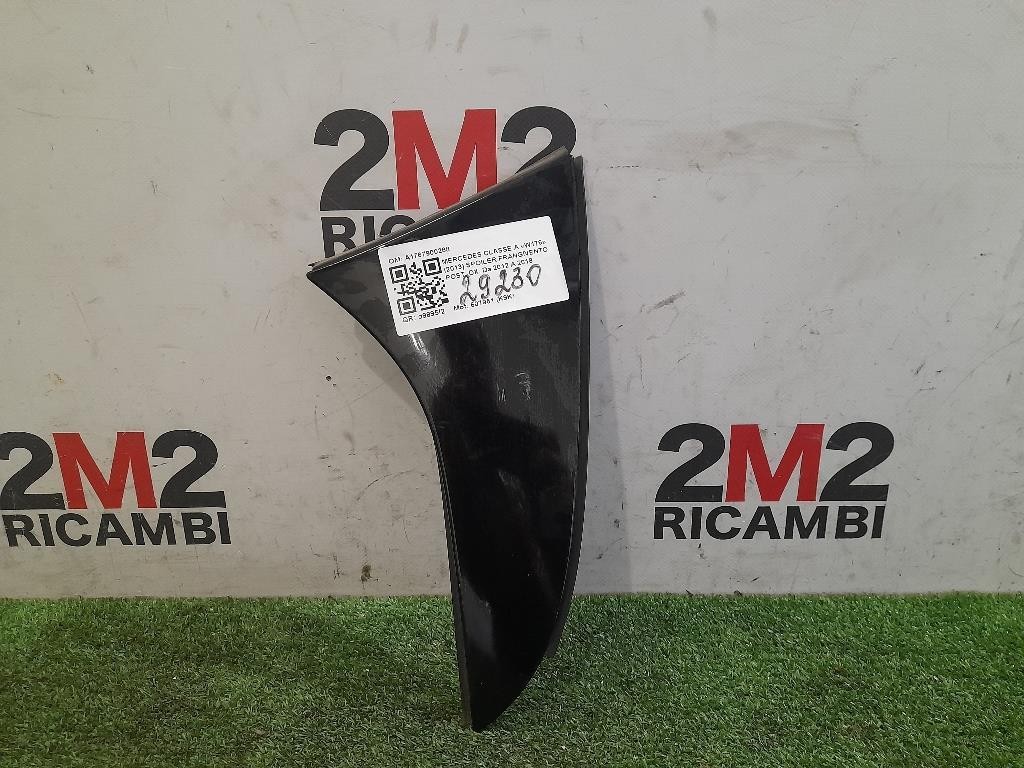 Spoiler Frangivento POST DX A1767900288 Mercedes Classe A W176 2013