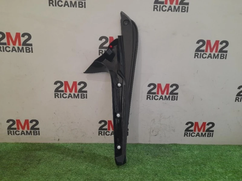 Spoiler Frangivento POST SX Toyota RAV 4 V 2018