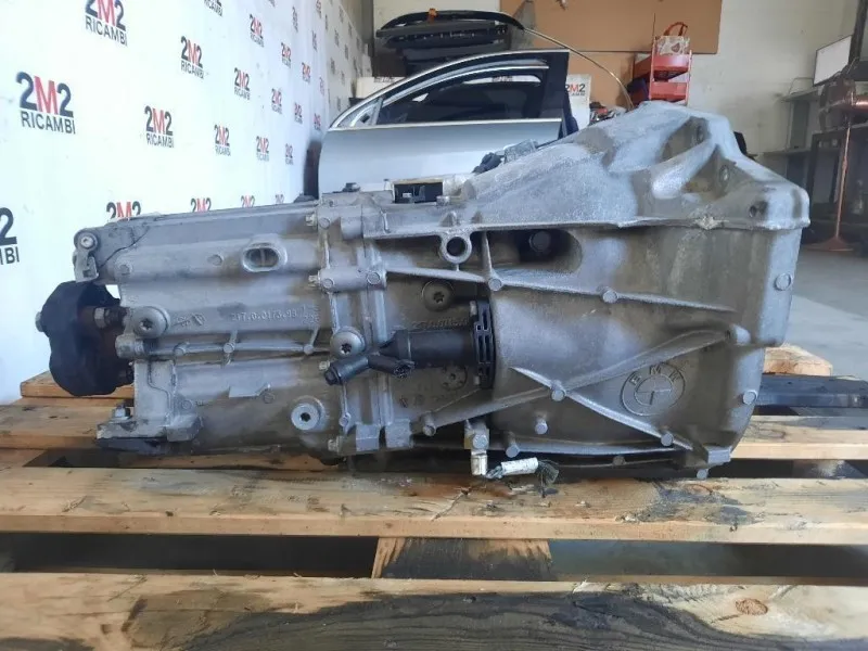 Cambio DANNEGGIATO 23007597917 2170017398 6 MARCE MANUALE Bmw Serie 1 F20 Berlina 2012