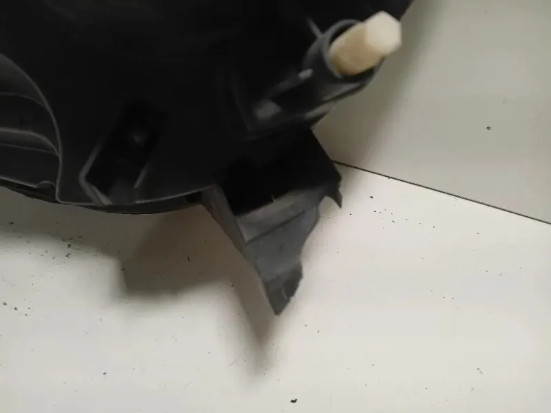 Proiettore ANT DX 260100156R ATTENZIONE AI DIFFETTI Dacia Duster I 2014