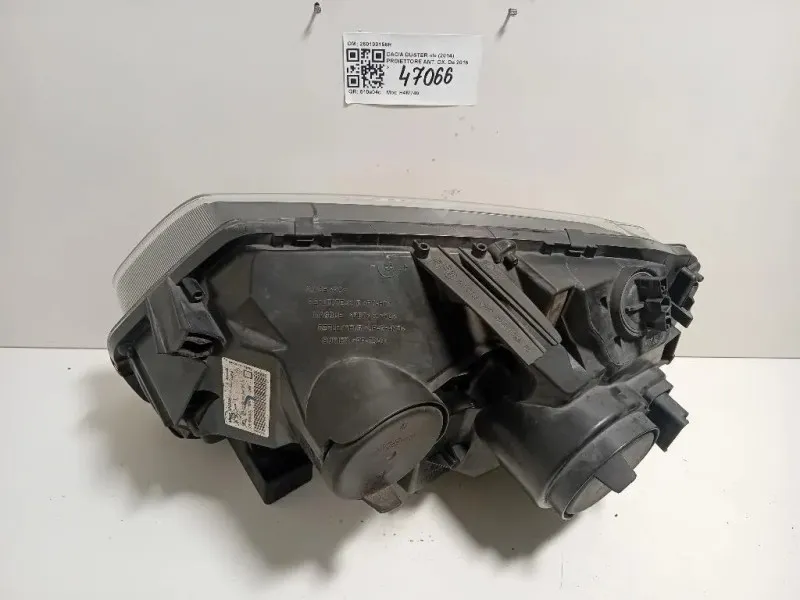 Proiettore ANT DX 260100156R ATTENZIONE AI DIFFETTI Dacia Duster I 2014