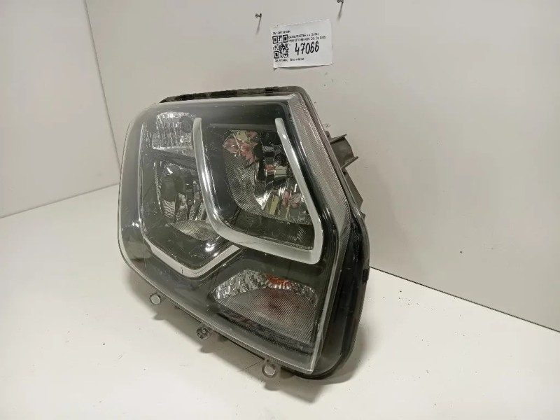 Proiettore ANT DX 260100156R ATTENZIONE AI DIFFETTI Dacia Duster I 2014