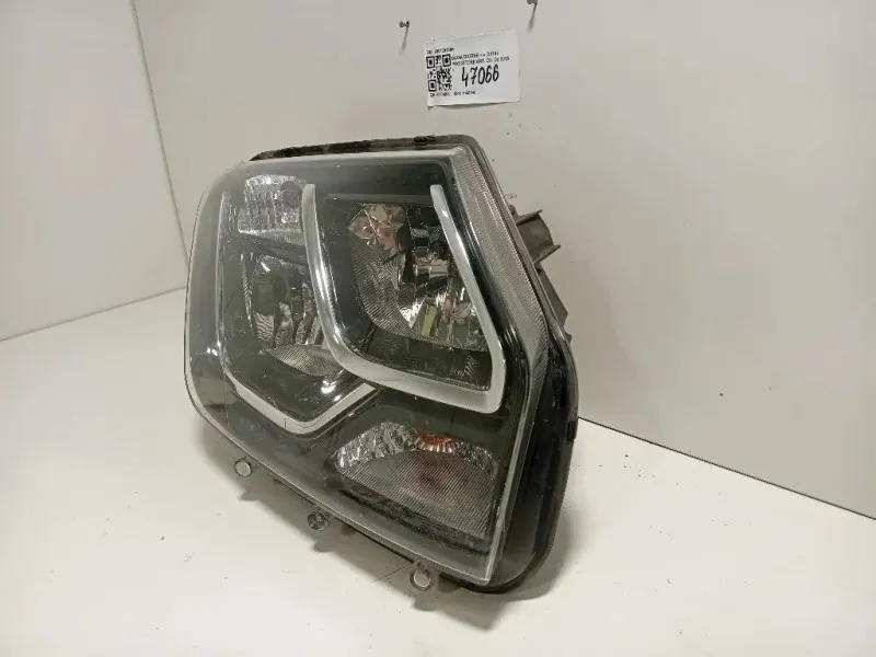 Proiettore ANT DX 260100156R ATTENZIONE AI DIFFETTI Dacia Duster I 2014